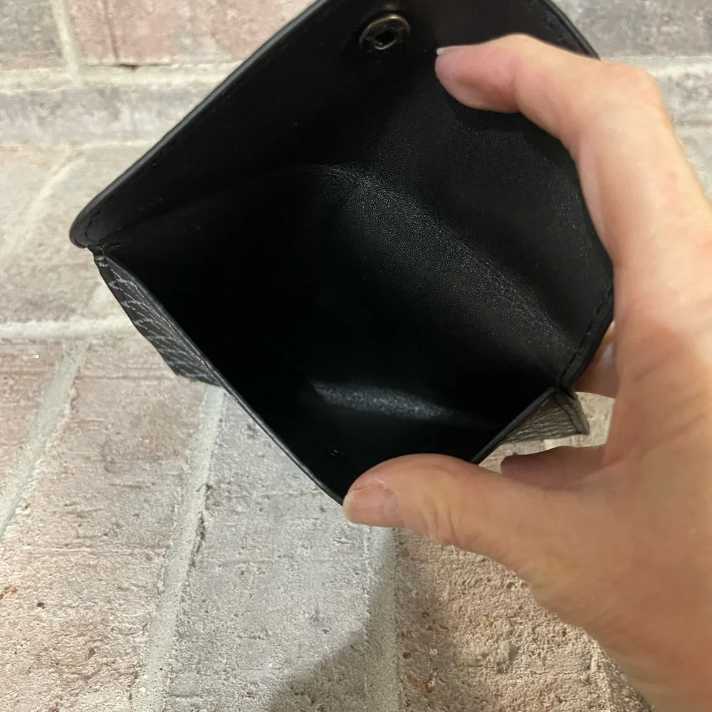 Elegant Black/Blue Patterned Handbag Set - Picture 13 of 17